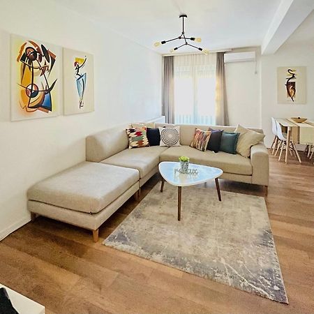 Tower Apartment Prishtine Bagian luar foto